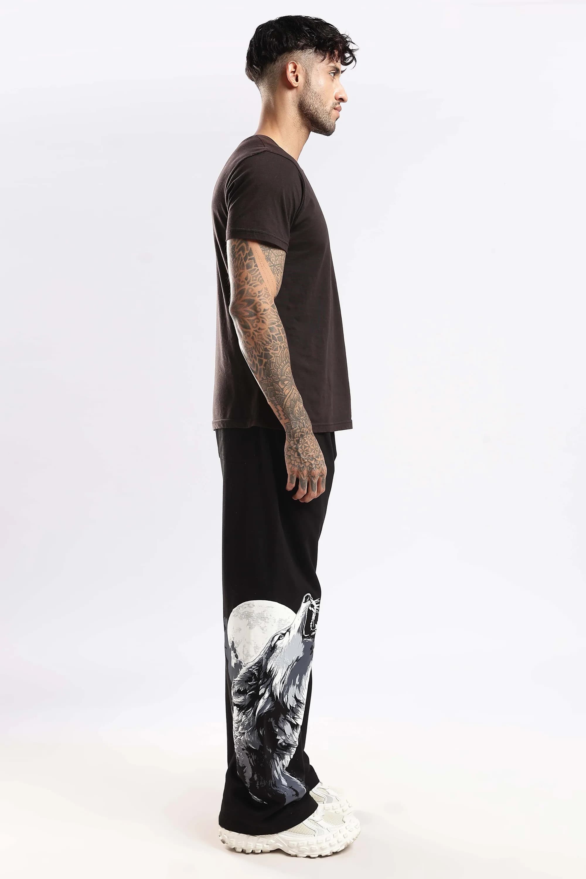 Alpha Rise heavyweight black joggers – moorooMEN