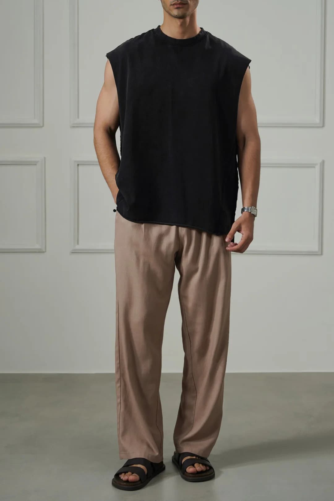 WASHED EFFECT SLEEVELESS TEE